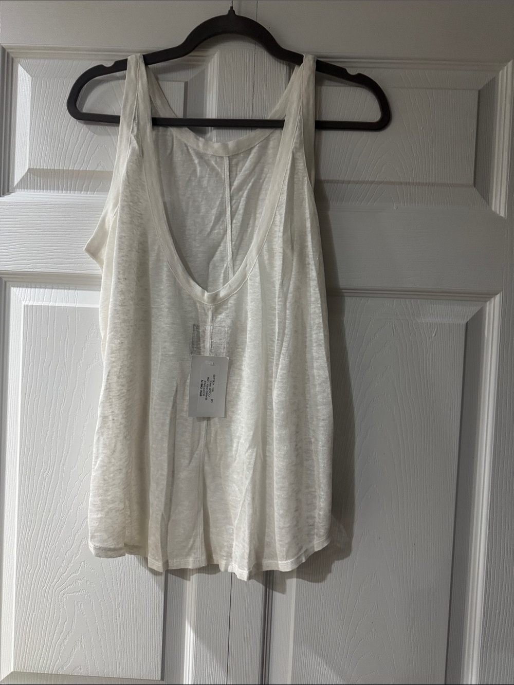 Chaser Lightweight Ivory Scoop Neck Tank in Seamed Linen